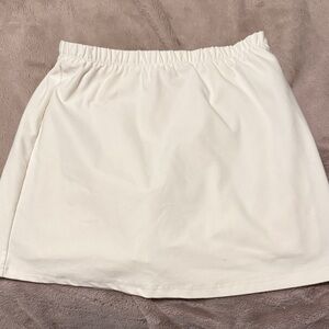 White Wilson tennis 🎾 skort
